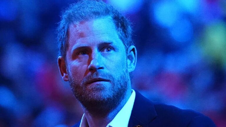 Prince Harry Can Barely Hold Back Tears at Invictus Games Closing Ceremony Invictus Games Closing Ceremony