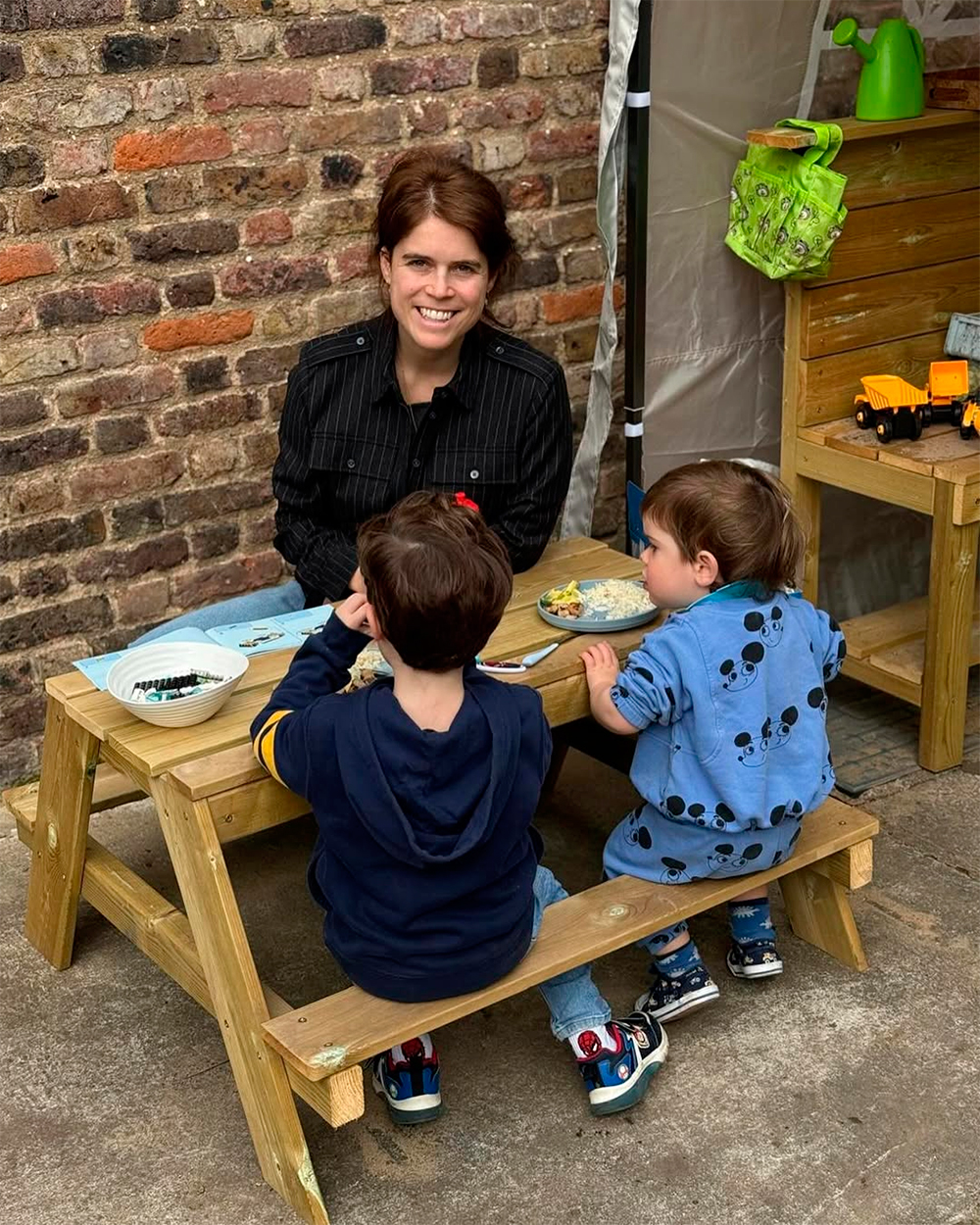 Princess Beatrice's Birthday Photo with Her Children