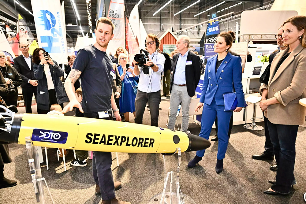 Victoria attended the Stockholm International Fair in Älvsjö.