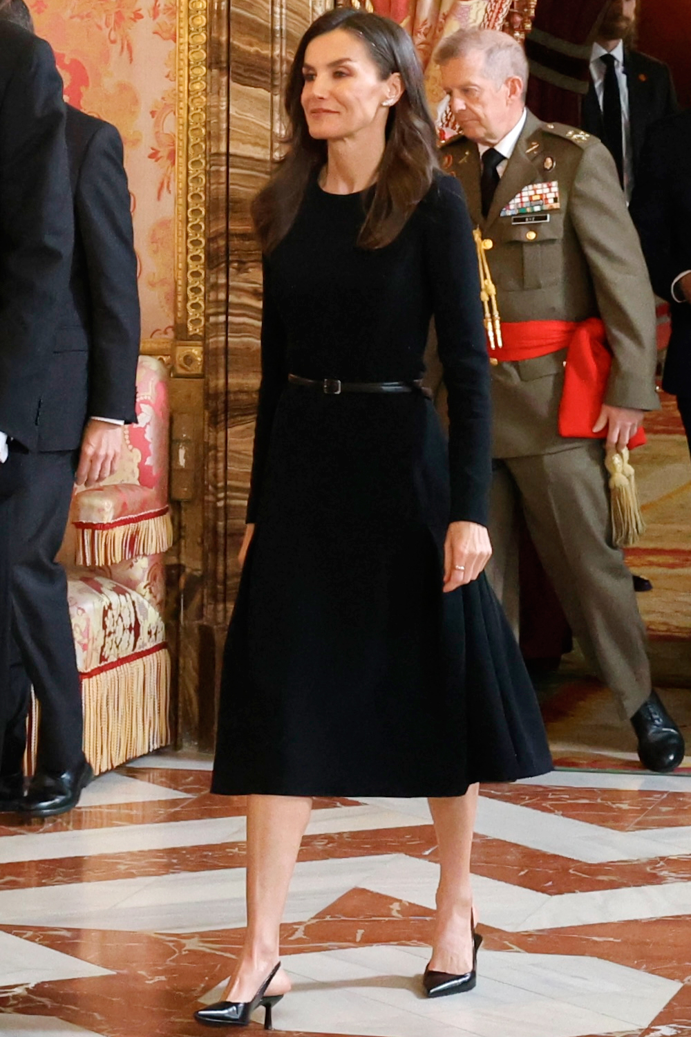 Letizia's style at the lunch offered to a representation of the world of letters on the occasion of the Cervantes Prize 2024.