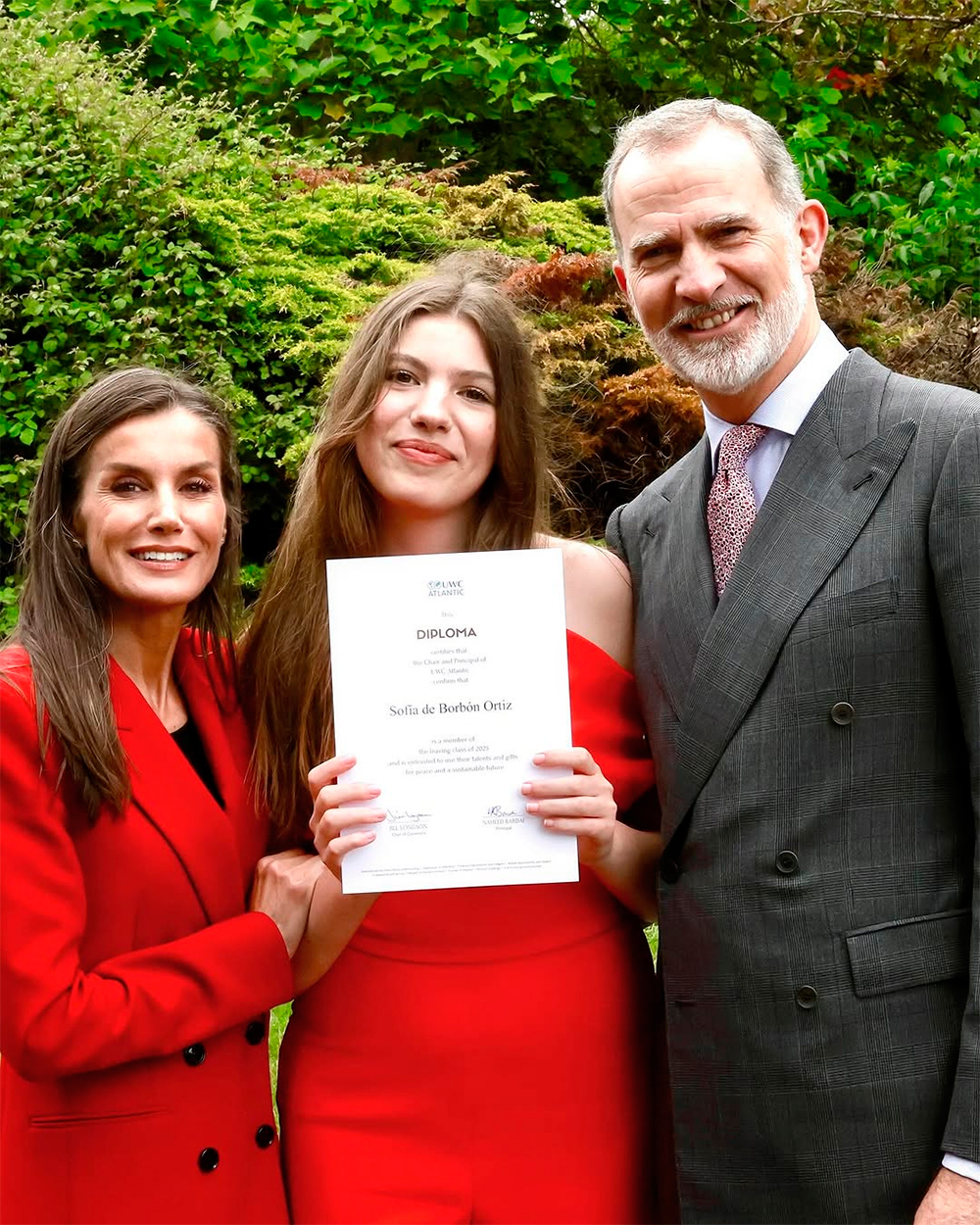 Infanta Sofia with her parents, Queen Letizia and King Felipe.