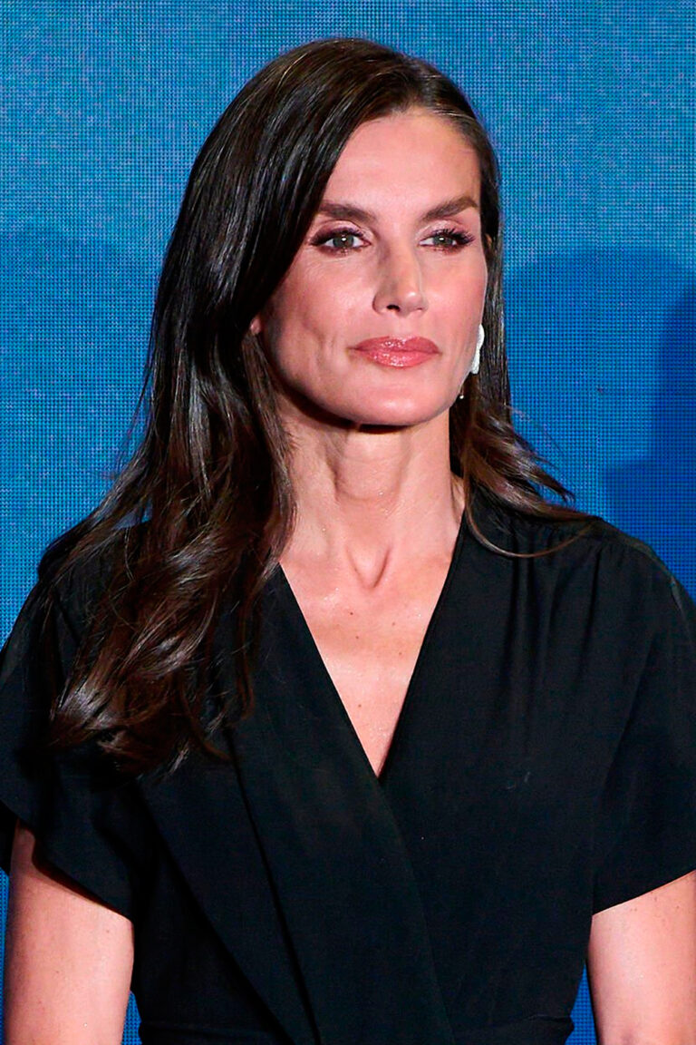 Queen Letizia Brings Back a Forgotten Bracelet in a Sleek Look by Hugo Boss Queen Letizia in a black jumpsuit by Hugo Boss