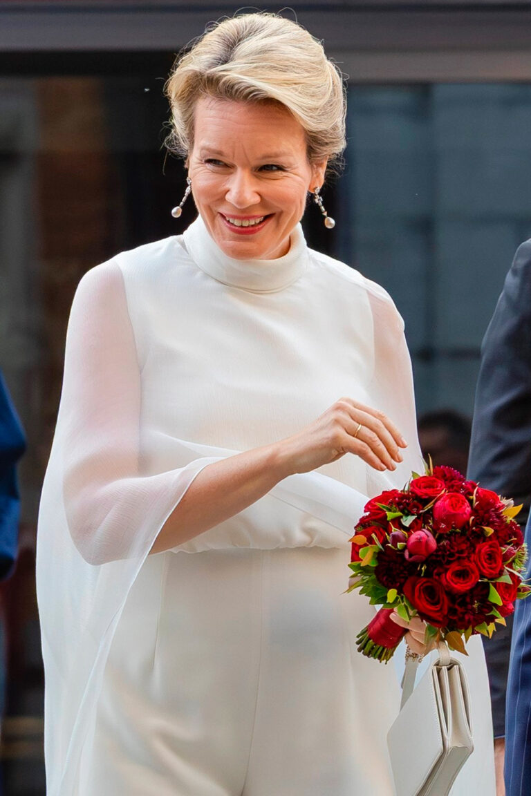 Queen Mathilde's Style at Piano Competition Finale