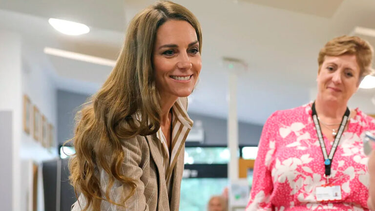 Viral Video Shows Princess Kate’s True Aura Kate Middleton’s Iconic Moments