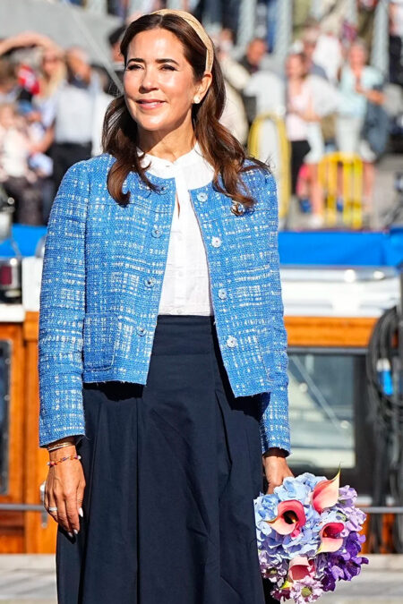 Jacket Outfit Ideas: Prada Linen Tweed and Navy Skirt » Pin Posts