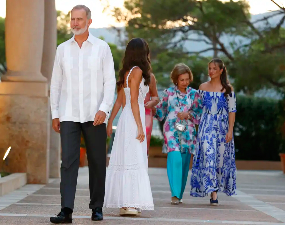 King Felipe wore a white guayabera shirt.