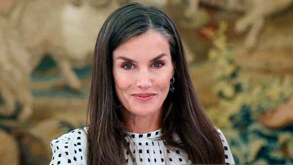 Queen Letizia Skips Nail Polish