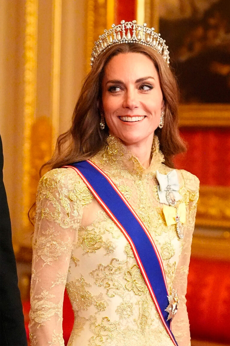 Princess Kate’s Golden Look Steals the Spotlight at State Banquet Kate Middleton's Style at State Banquet