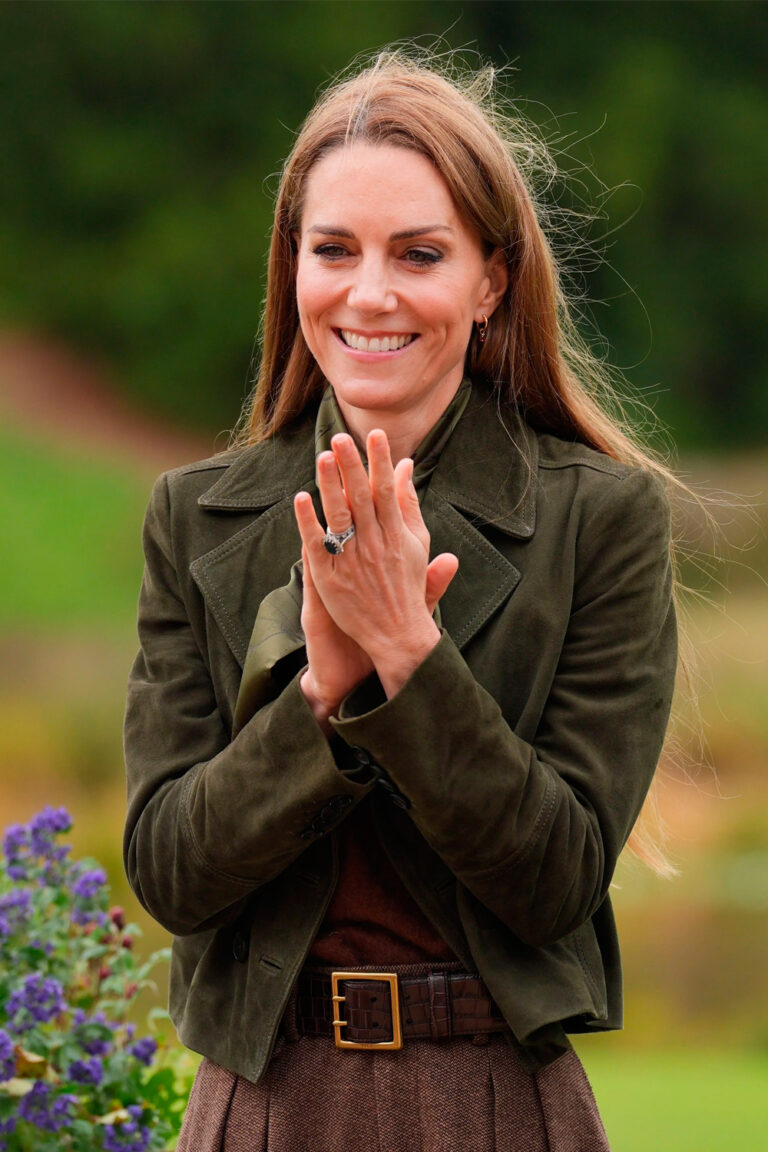 Kate Middleton’s Chic Look at Frogmore Cottage with Melania Trump Melania and Kate Middleton's Joint Outing