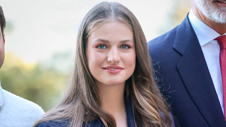 PHOTOS: Princess Leonor debuts as Princess of Viana in Navarra Princess Leonor debuts as Princess of Viana