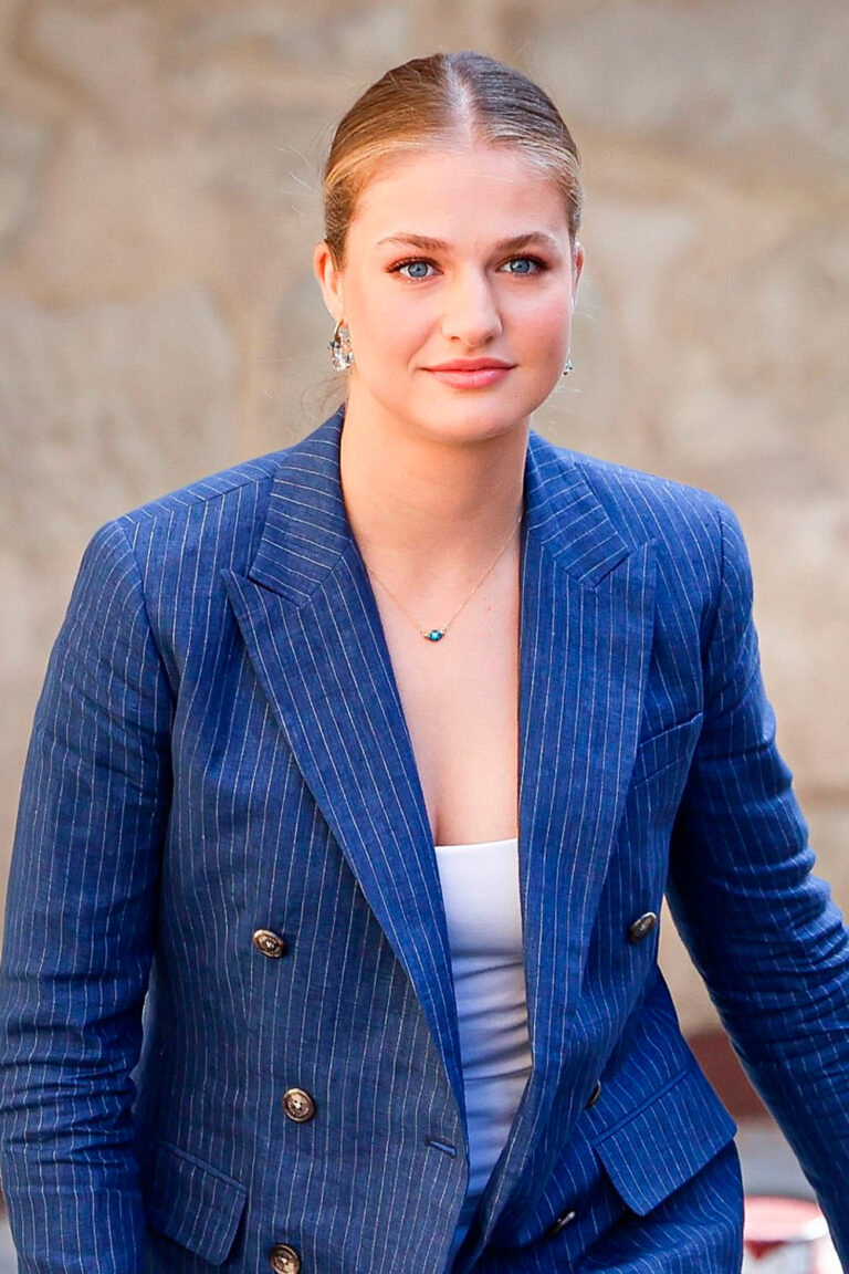 Princess Leonor Combines a Blue Ralph Lauren Blazer with Eco-Friendly Sneakers Princess Leonor in Ralph Lauren Pinstripe Blazer