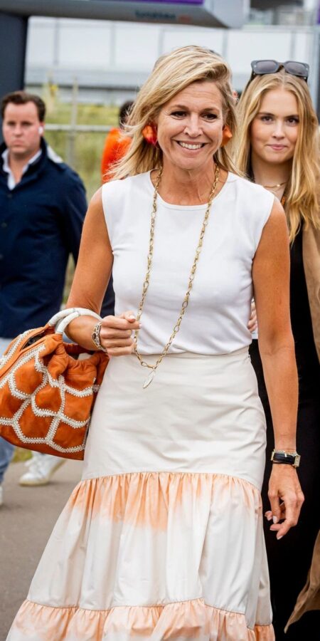 Skirt Outfits Ideas: Earthy Midi Skirt and White Blouse » Pin Posts