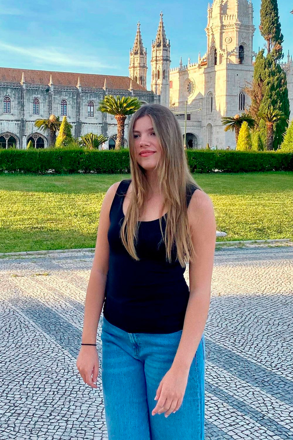 Who took the photos of Infanta Sofia in Lisbon?