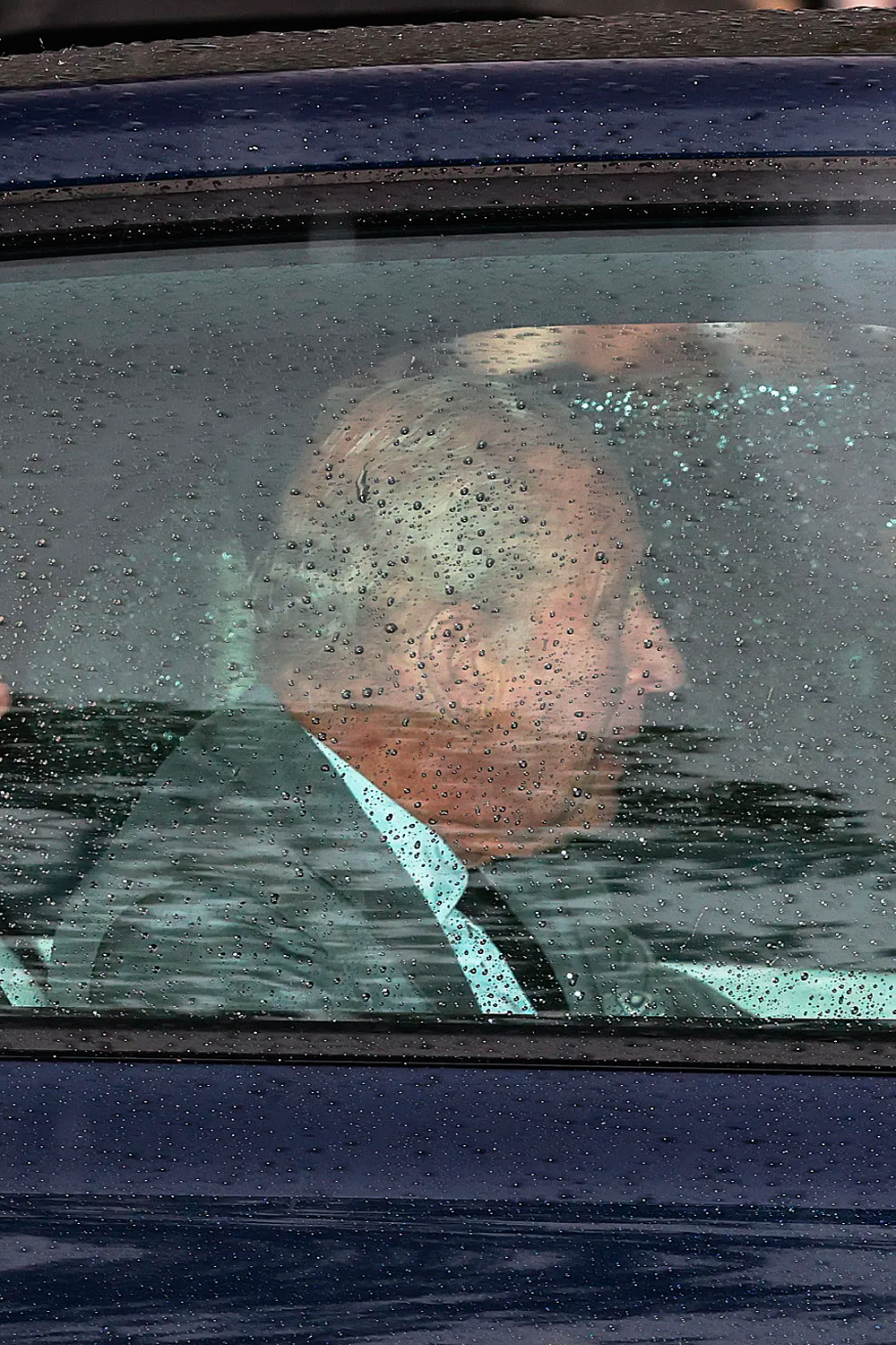 The king flew from Balmoral to London.