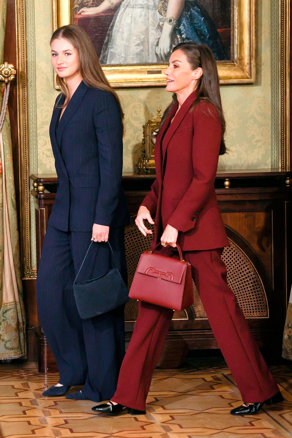 Princess Leonor and Queen Letizia in Navarra