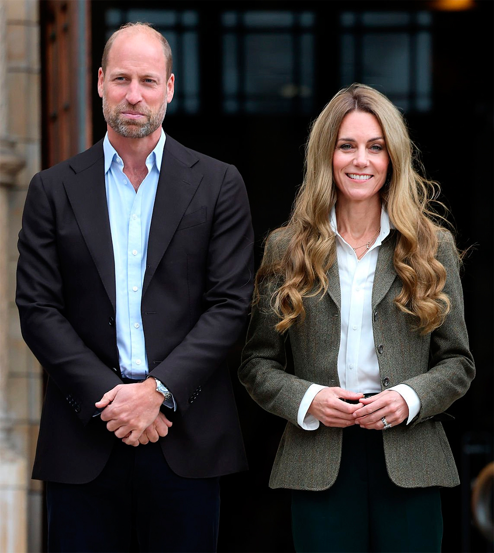 Catherine and William, pose on the steps of the Natural History Musem