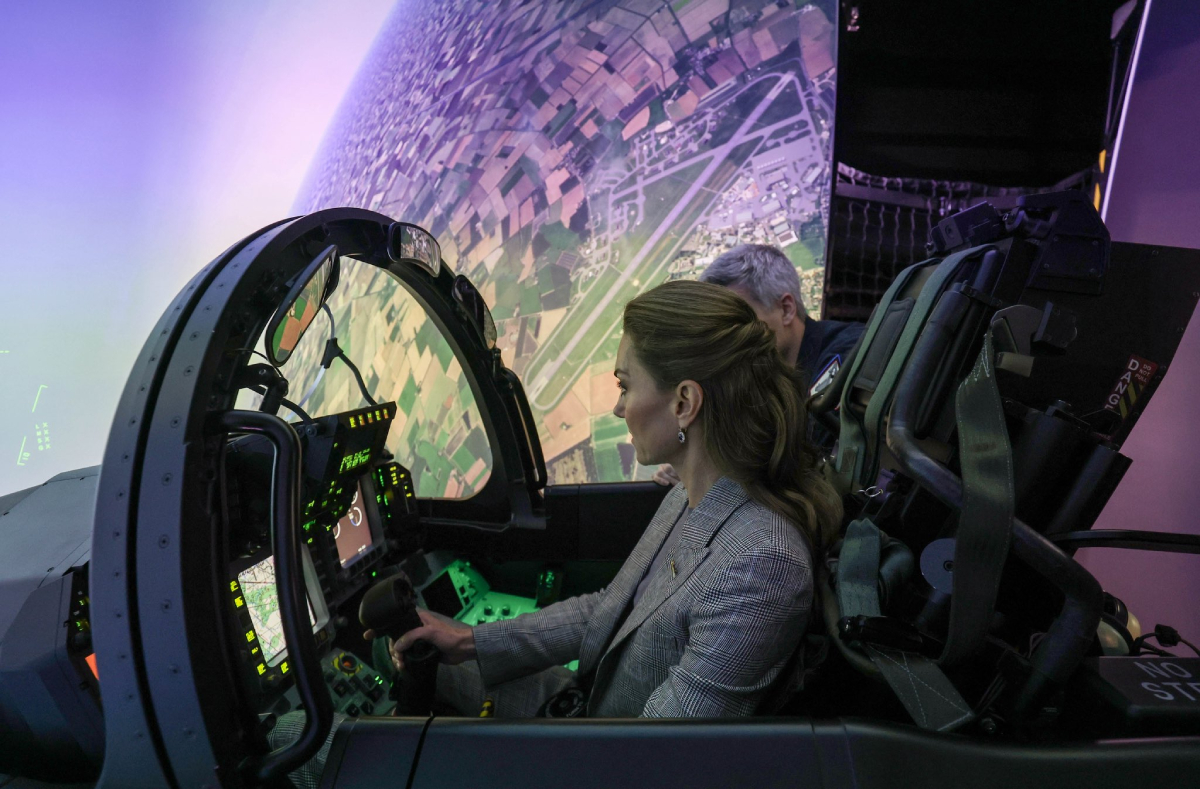 Kate Middleton piloted a simulator