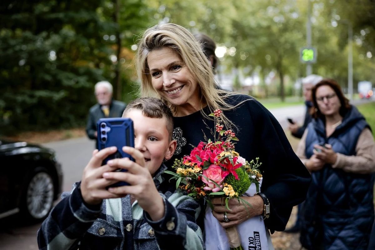 Queen Maxima was very approachable with the people.