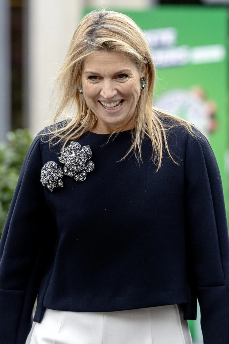 PHOTOS: Queen Maxima Visits Oss in Chic Natan Ensemble Queen Maxima Visits Oss