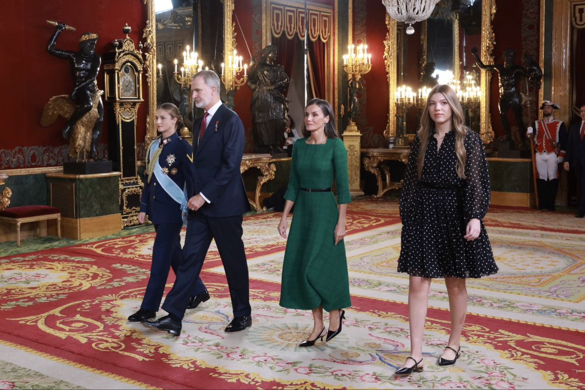 Princess Leonor and Infanta Sofia on Spain's National Day » Felipe VI of Spain