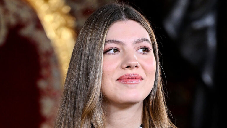 Expert Highlights Infanta Sofia’s Natural Elegance, Discretion, and Maturity Infanta Sofia of Spain