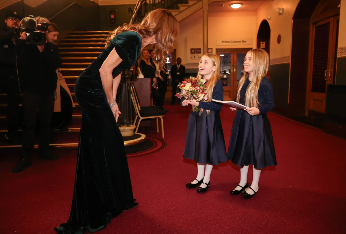 Kate Middleton and Prince William return to the Royal Variety Performance Kate Middleton and Prince William at the Royal Variety Performance » Catherine of Wales