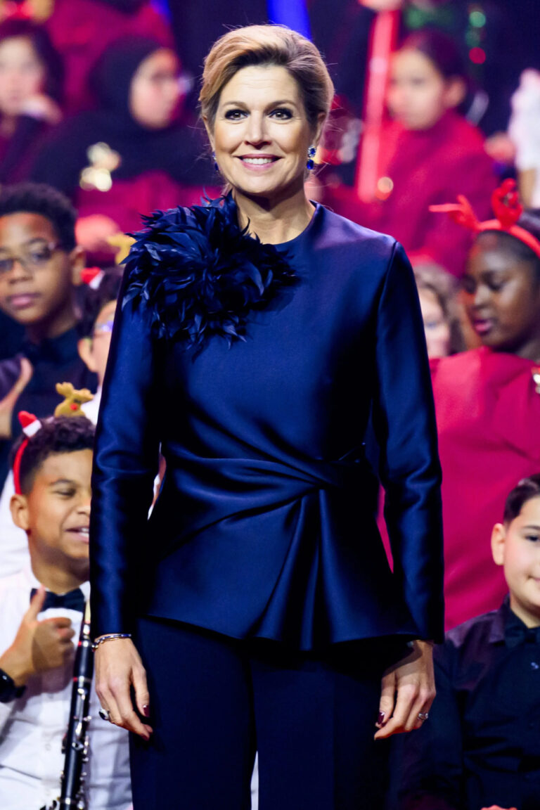 Queen Maxima Brings Festive Elegance to the Christmas Music Gala with a Refined Natan Ensemble Queen Maxima’s Fashion at the 2025 Christmas Music Gala