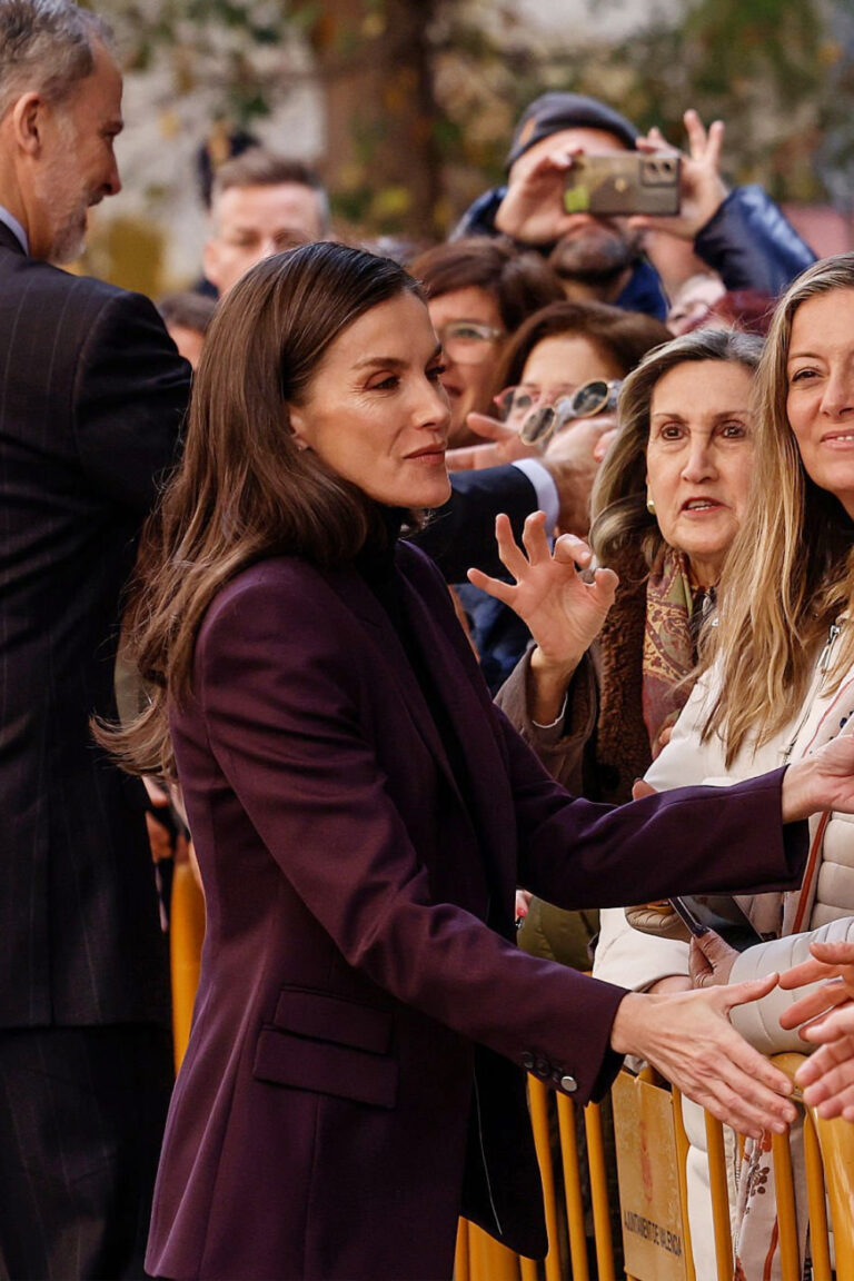 Queen Letizia Wears a Wine-Colored Hugo Boss Suit During Her Visit to Valencia Queen Letizia Wearing a Hugo Boss Suit in Valencia