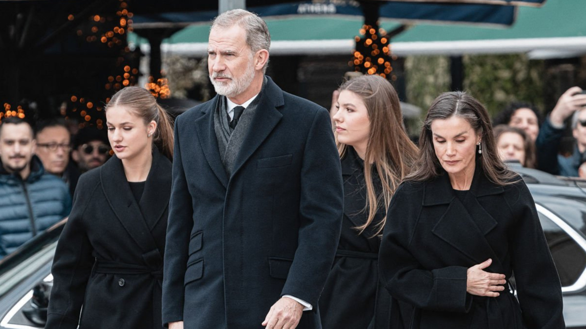 The Most Moving Moment at Princess Irene's Funeral: Leonor Comforting Her Tearful Grandmother Sofia The Spanish royal family at the funeral of Irene of Greece in Athens