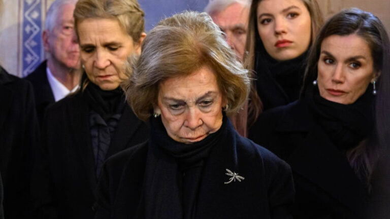The Truth About Queen Sofia’s Condition After the Death of Her Sister Irene of Greece Inside Queen Sofia’s Health After Sister Irene’s Death