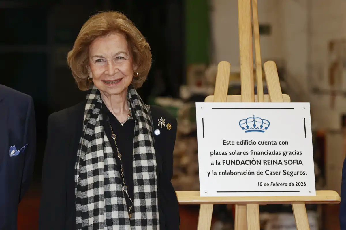 How is Queen Sofia Returning to The Public Eye After The Loss of Her Sister? Queen Sofia of Spain resumes royal activities with a visit to Basauri Food Bank