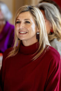 Queen Maxima Rewears Her Massimo Dutti Dress and a Belt Makes It Look Brand New Queen Maxima Rewears Red Massimo Dutti Dress