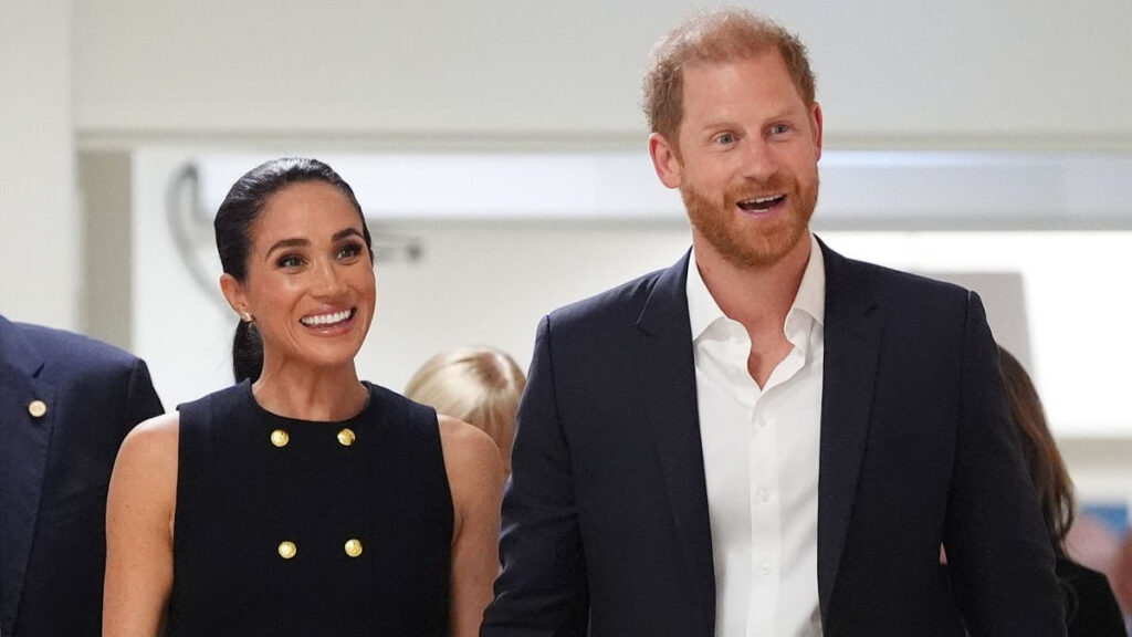 Harry and Meghan in Australia: Who’s Paying For The Trip, and What They’re Doing There Prince Harry and Meghan visit Australia