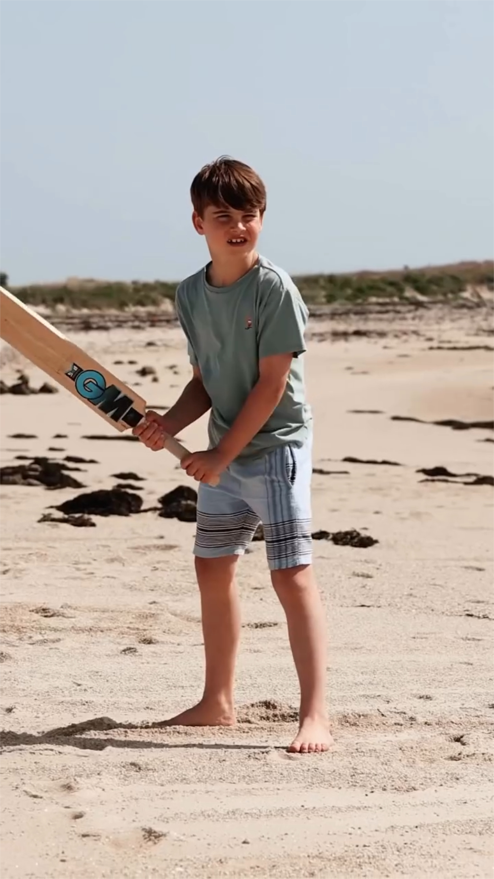 Behind the Scenes of Prince Louis’ New 8th Birthday Photo and Video Prince Louis playing cricket. (@princeandprincessofwales)