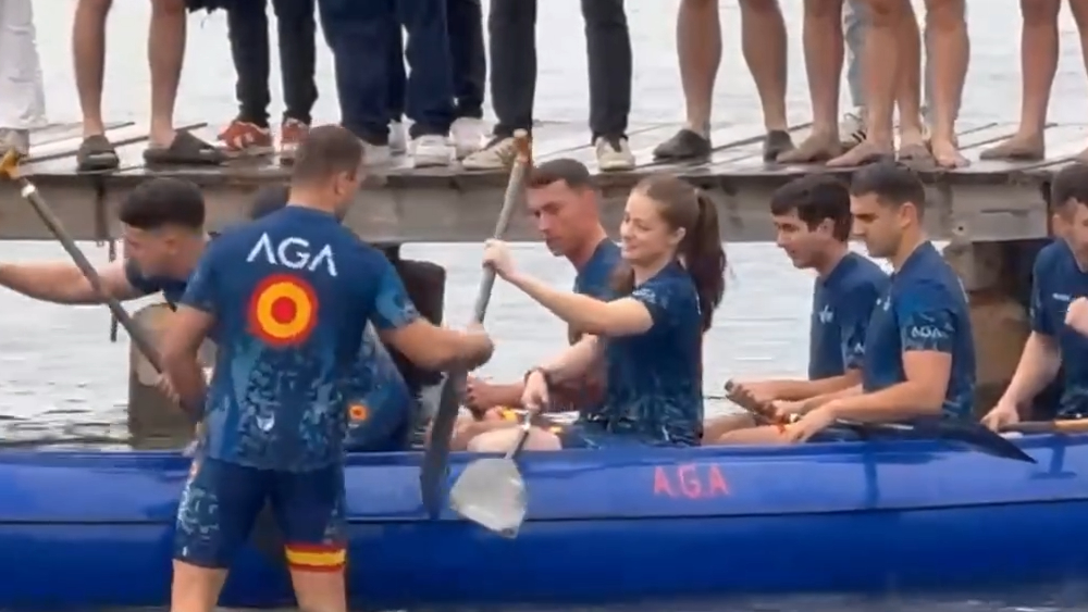Princess Leonor Spotted at Interuniversity Canoeing Competition Princess Leonor competed as an ensign in the 25th inter-university canoeing regatta