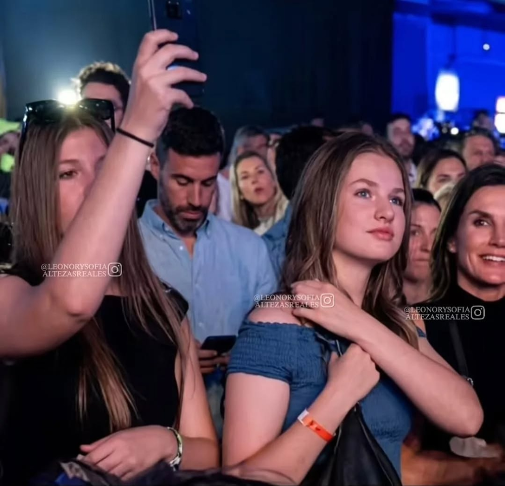 Queen Letizia, Princess Leonor and Infanta Sofia Attend Rosalia Concert in Madrid Queen Letizia and Daughters at Rosalía Madrid Show