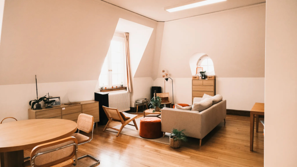 Infanta Sofia in Paris: What Her Second Year Will Look Like A room for group work