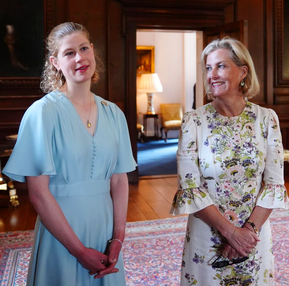 Why did Lady Louise Receive the Duke of Edinburgh's Gold Award? Lady Louise with her mother, Sophie of Edinburgh