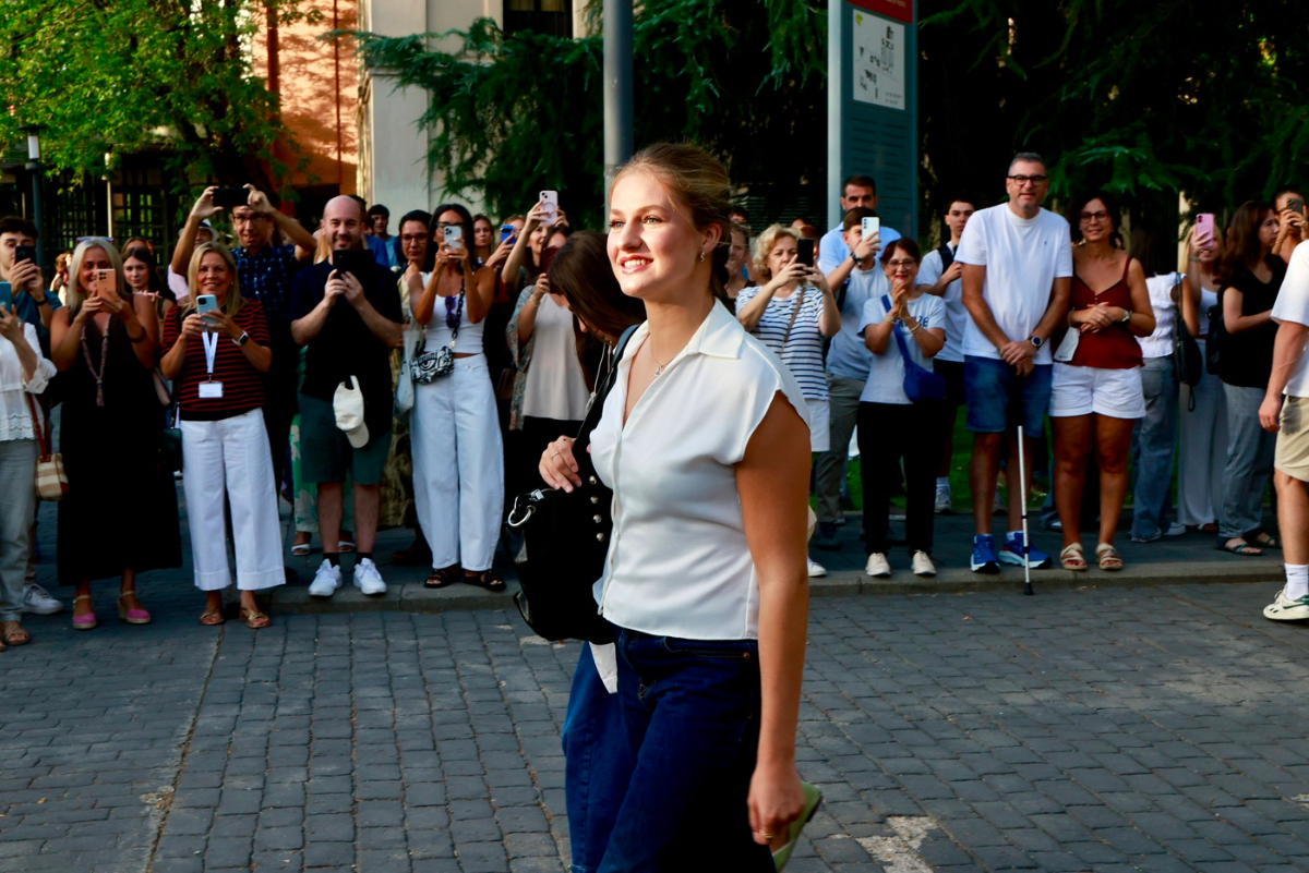 Princess Leonor Experiences Her First Day at Carlos III University Princess Leonor arrived at Carlos III University for her first Political Science class