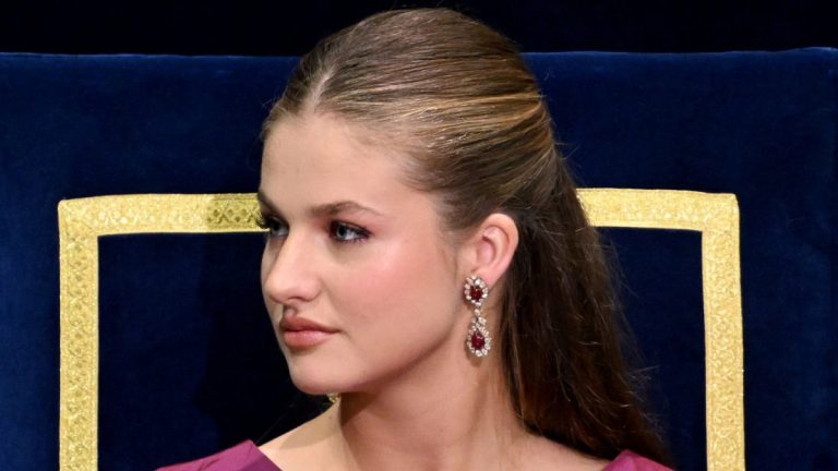 Princess Leonor Steals the Spotlight in Queen Sofia’s Rubies and a Hannibal Laguna Dress Princess Leonor's Style at the 2026 Princess of Asturias Awards